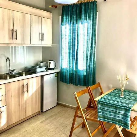 Guest house In - Banos And Swimming Pool Near The