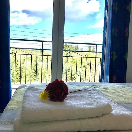 Apartman Banos And Swimming Pool Near The